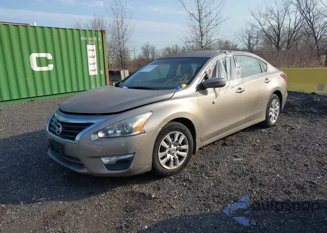 2013 Nissan Altima 2.5 S z USA, uszkodzony, nr VIN 1N4AL3AP2DN437683